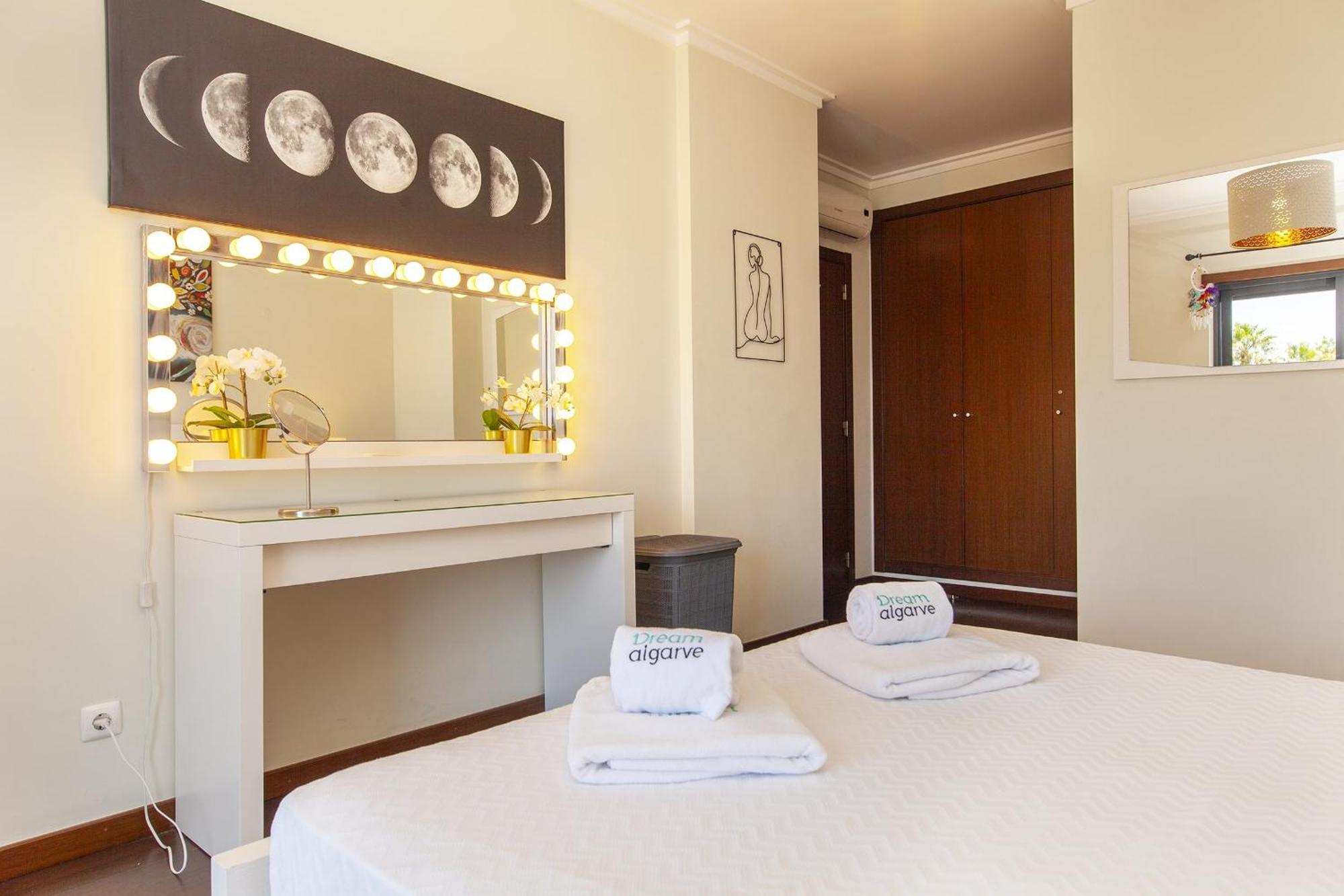 B03 - Luxury 2 Bed Lagos Marina Bagian luar foto