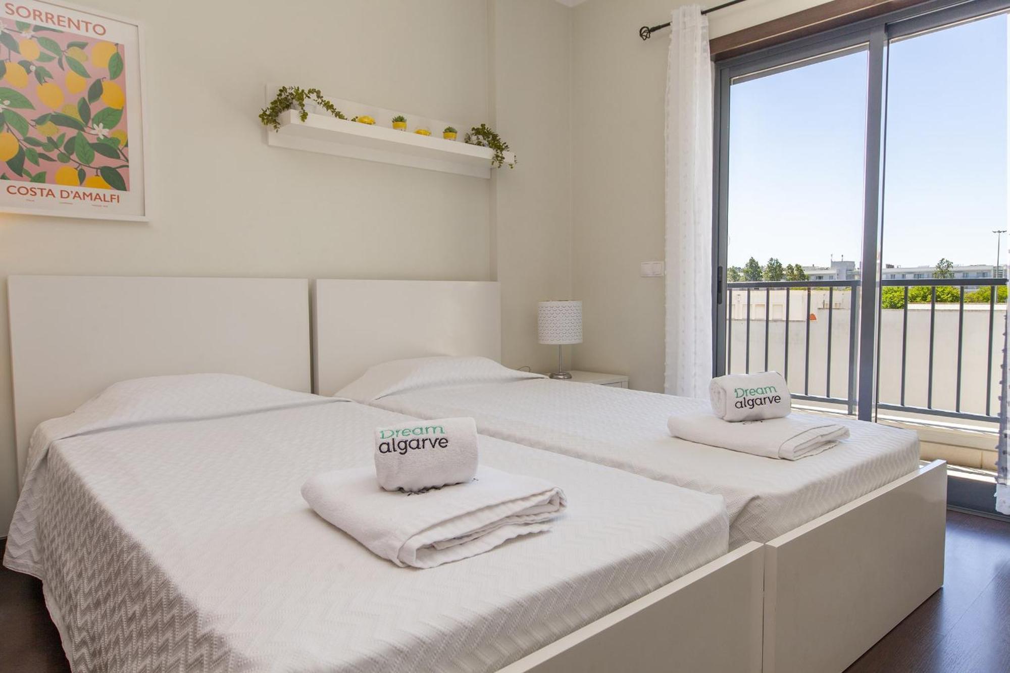 B03 - Luxury 2 Bed Lagos Marina Bagian luar foto